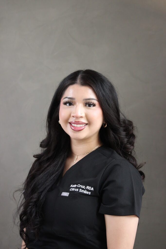 Kelly dental assistant